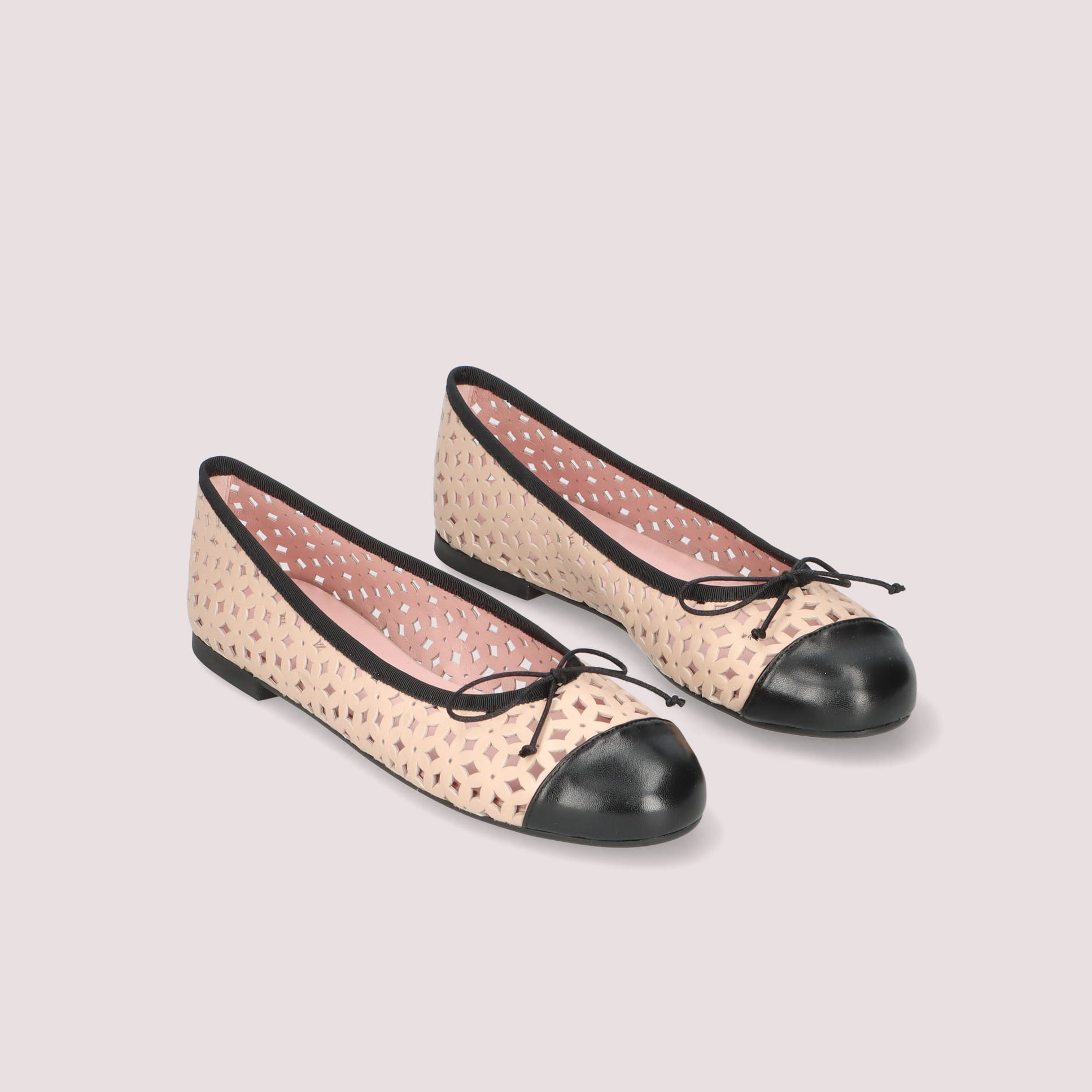 NICOLE cap-toe cutwork NEGRO-COCO